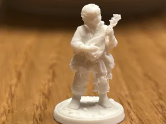 Halfling Bard DnD Mini no supports needed