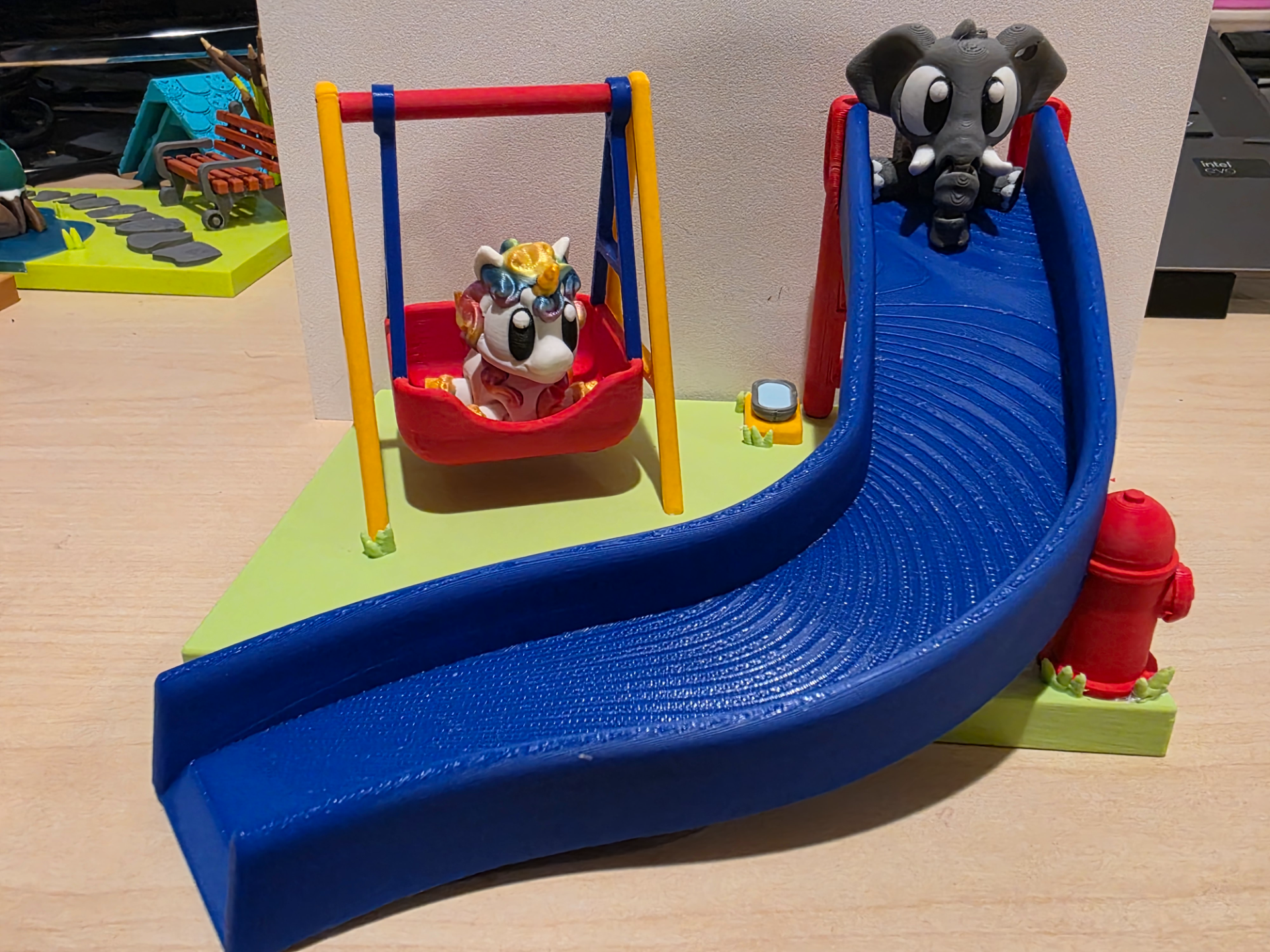 Mini flexi playground playset