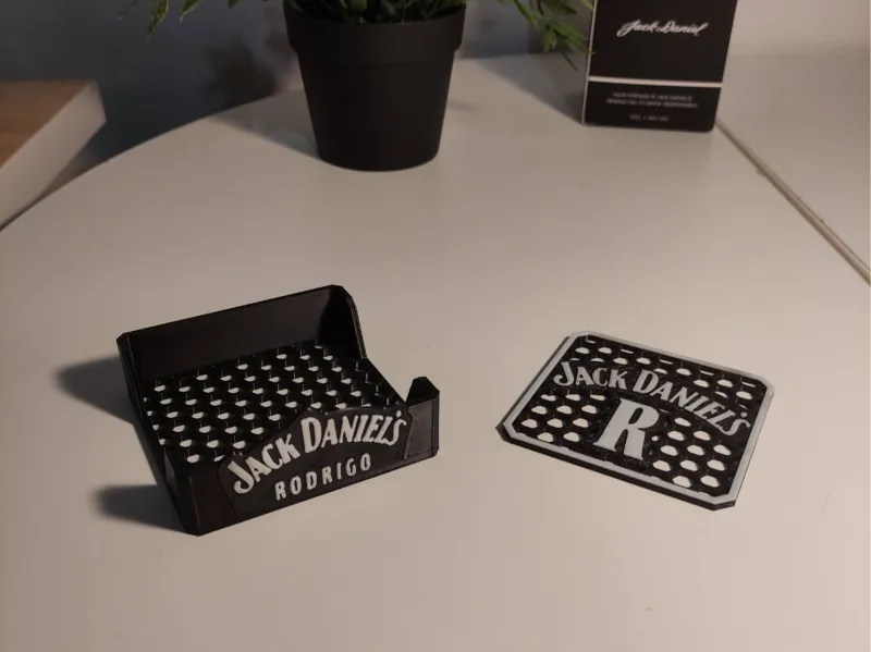 Jack Daniel's Bottle Display & Coasters - Rodrigo 