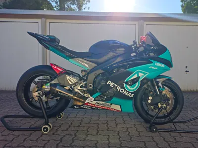 Yamaha R6 RJ15 Stock Fairing Track Set