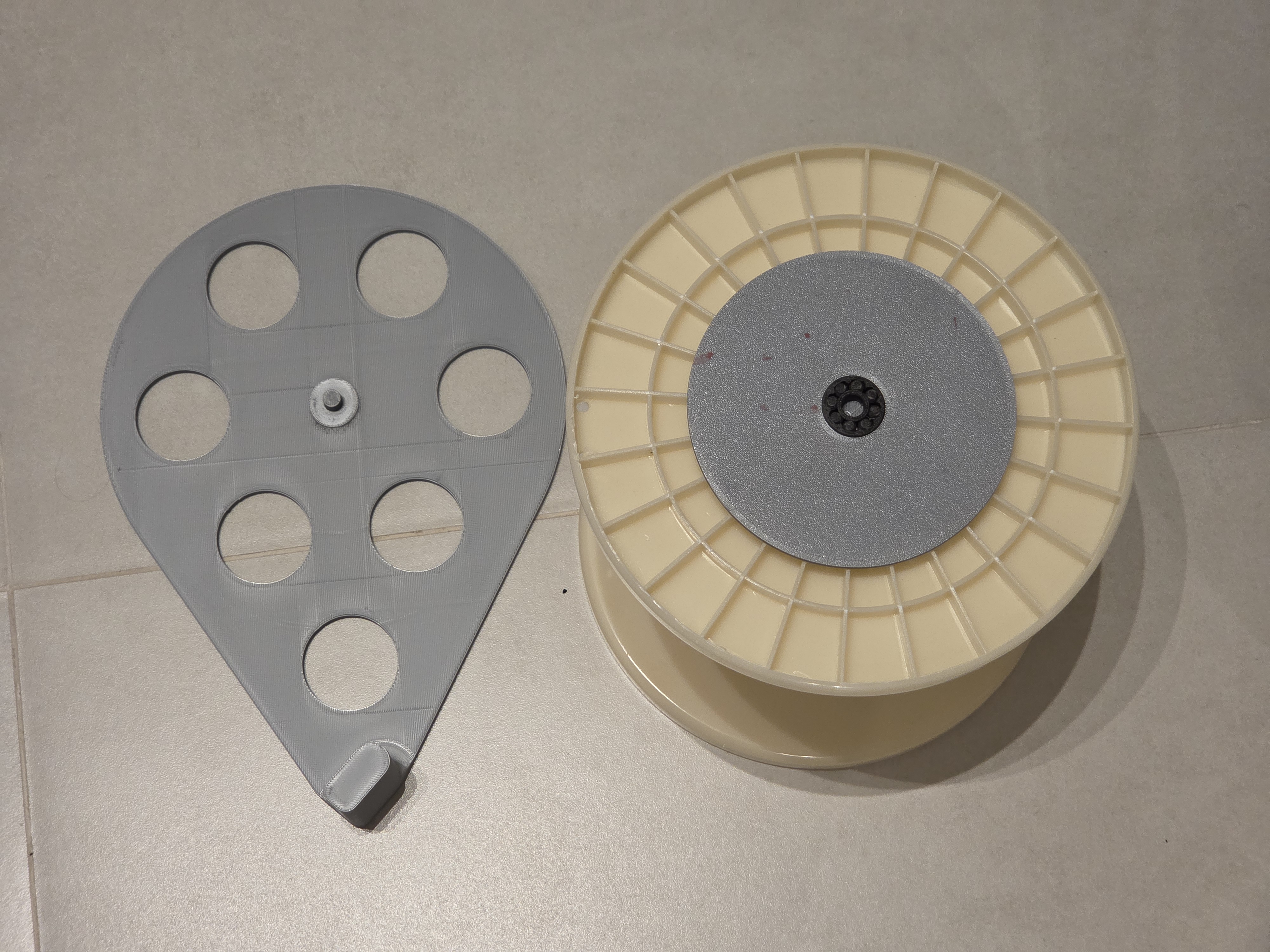 Miniatura 2 do modelo 3D P1S兼容3kg顶部卧式进料转盘支架料架