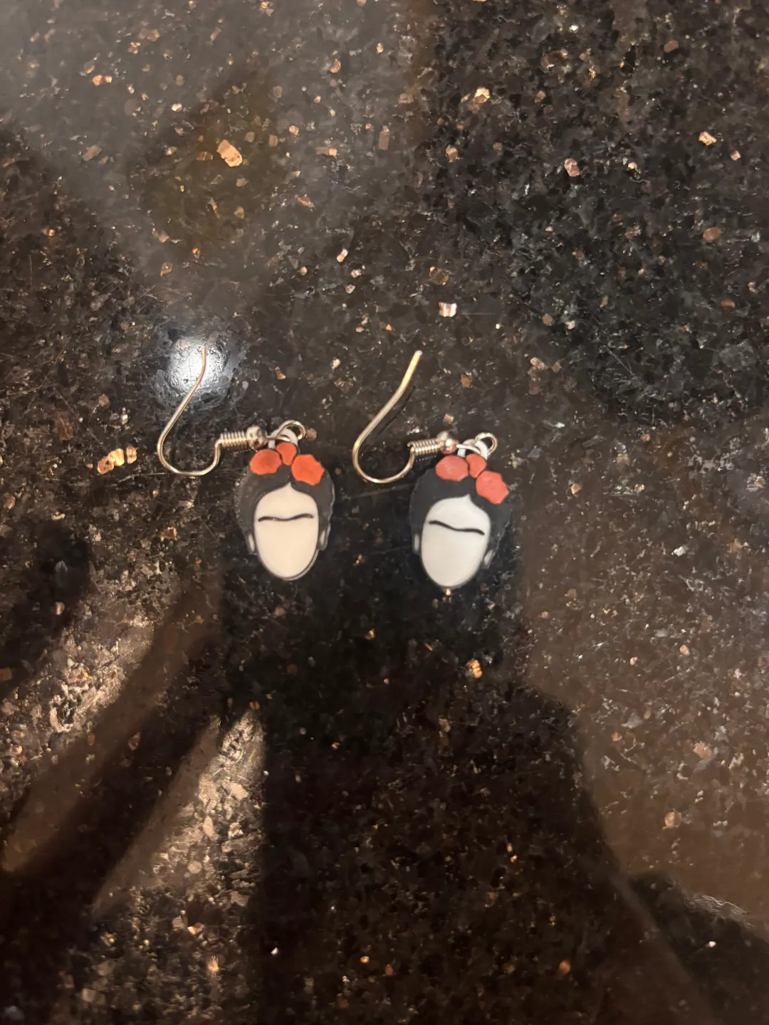 frida kahlo Earrings view 2