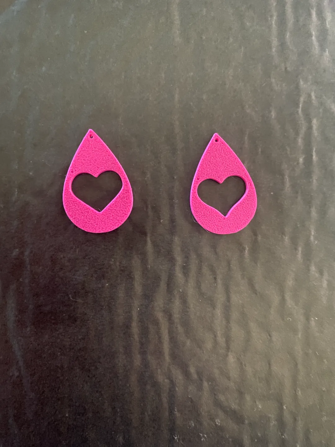 heart earrings view 2
