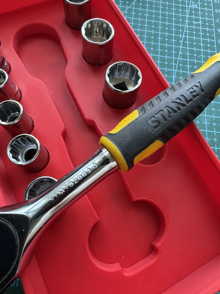 Stanley 1/4 wrench and sockets Gridfinity holder by eBusterMakerWorld ...