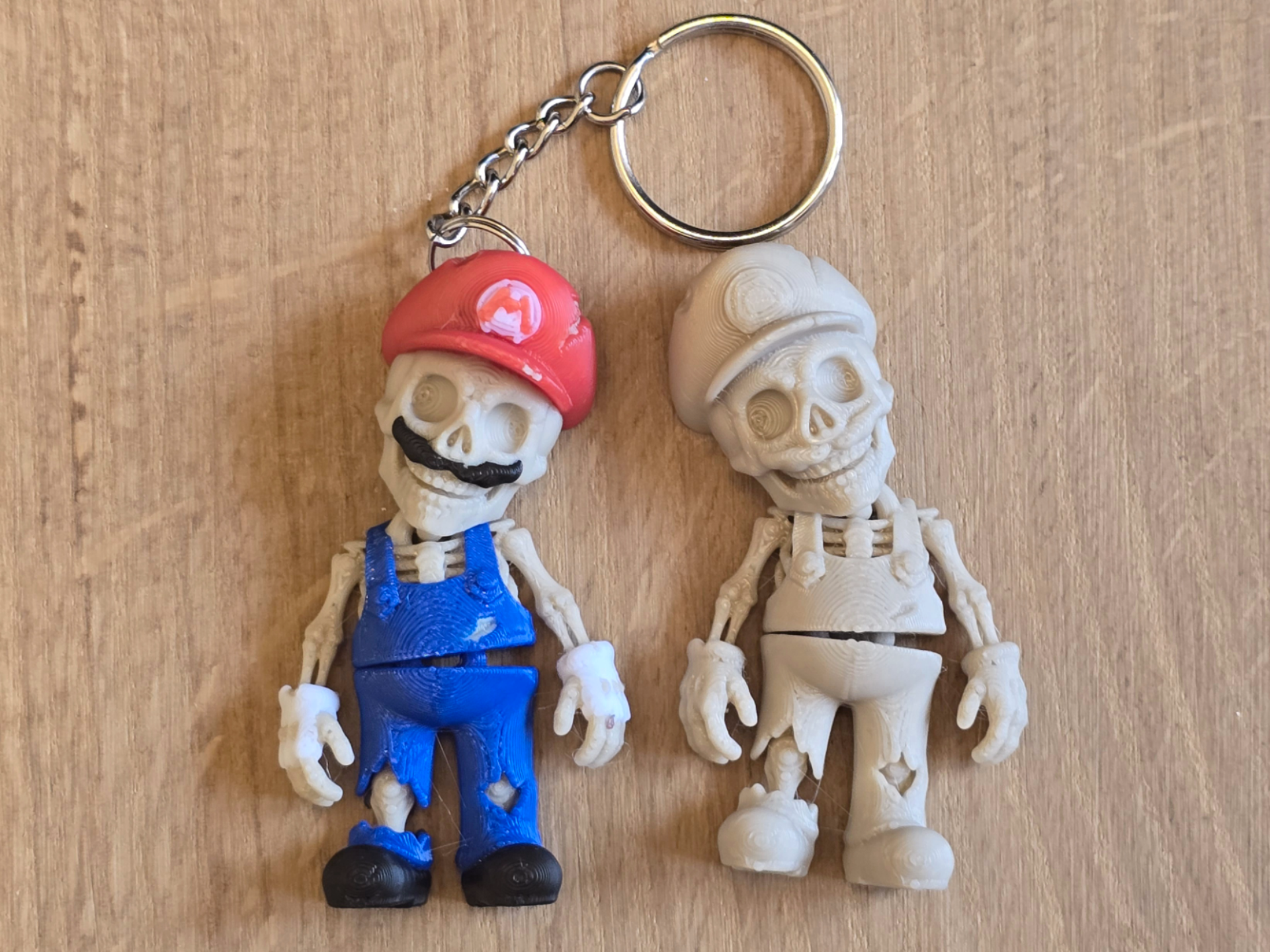 Mario Bros Skeleton flexi keychain
