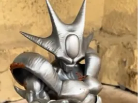 Cooler Fourth Form Statue
