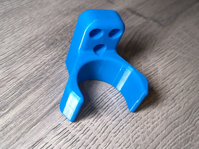 Motorcycle heavy duty fork hanger