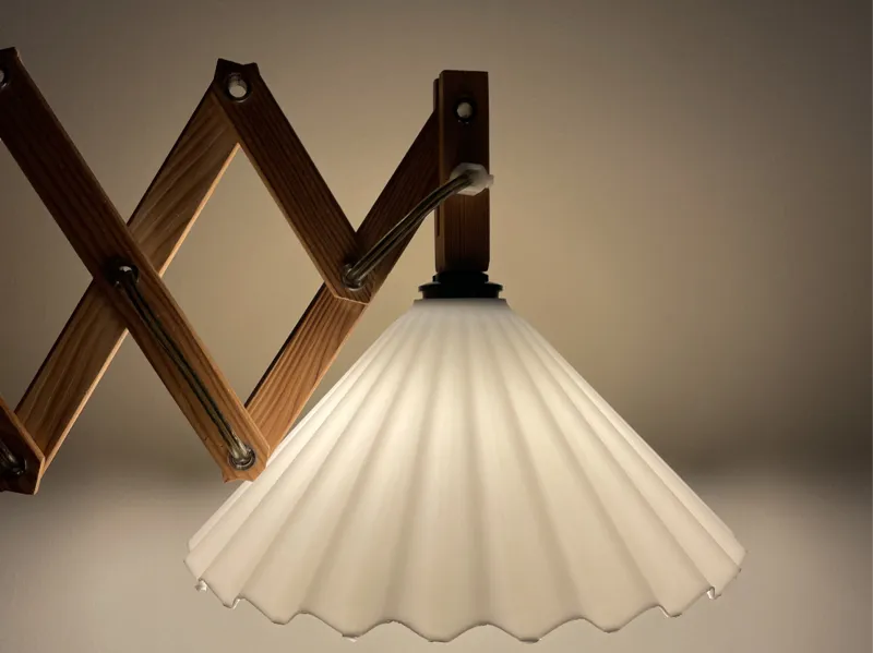 Scandinavian-Inspired Parametric Pleated Lampshade