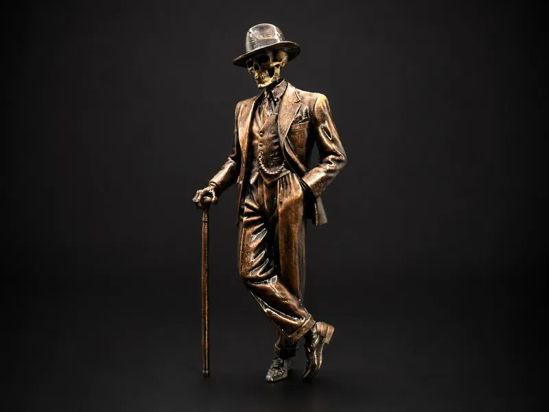 "Elegant BoneZ" - 1950's Skeleton Display Figurine