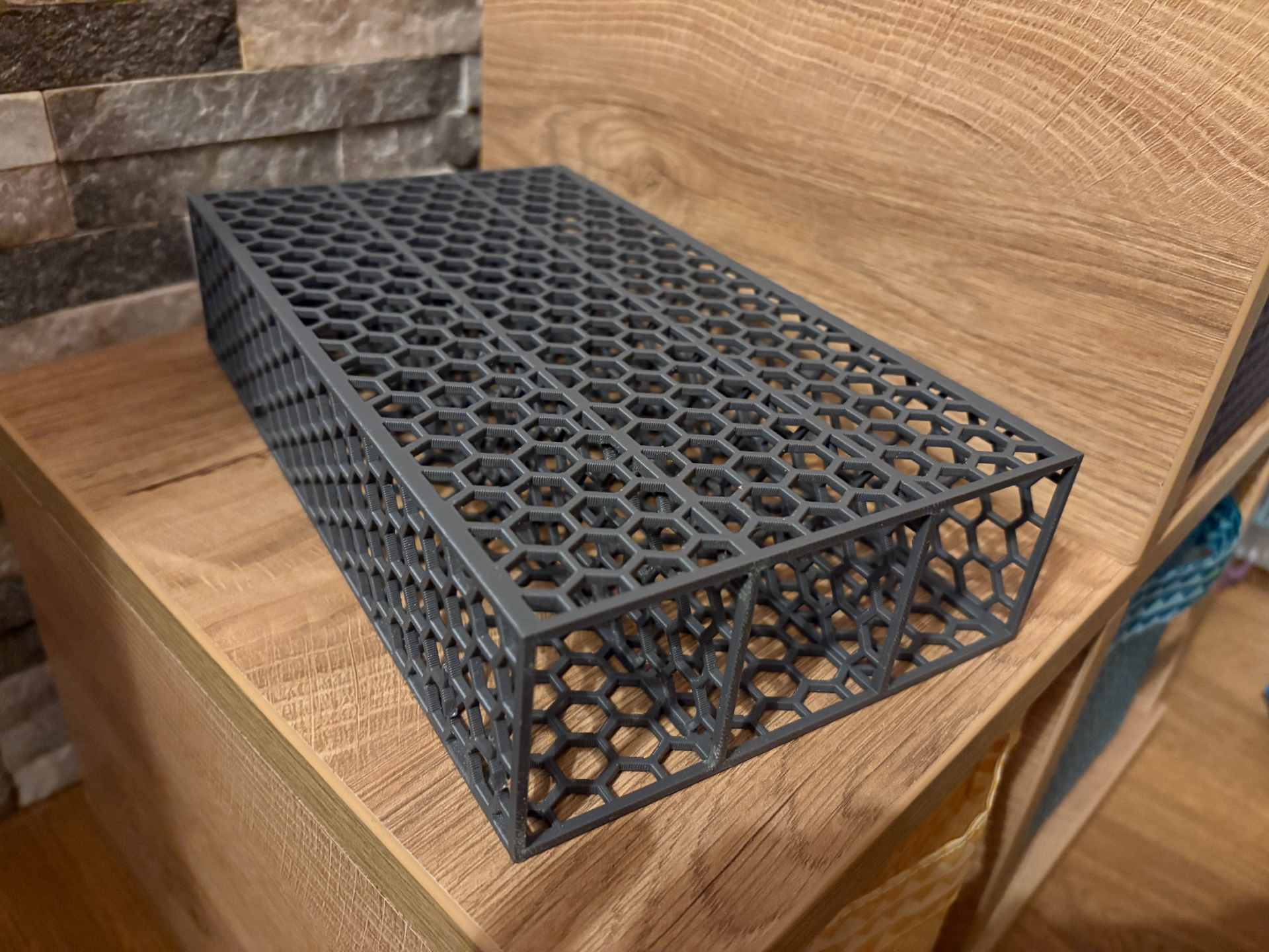 3 Kitchen roll storage (foils and baking paper)