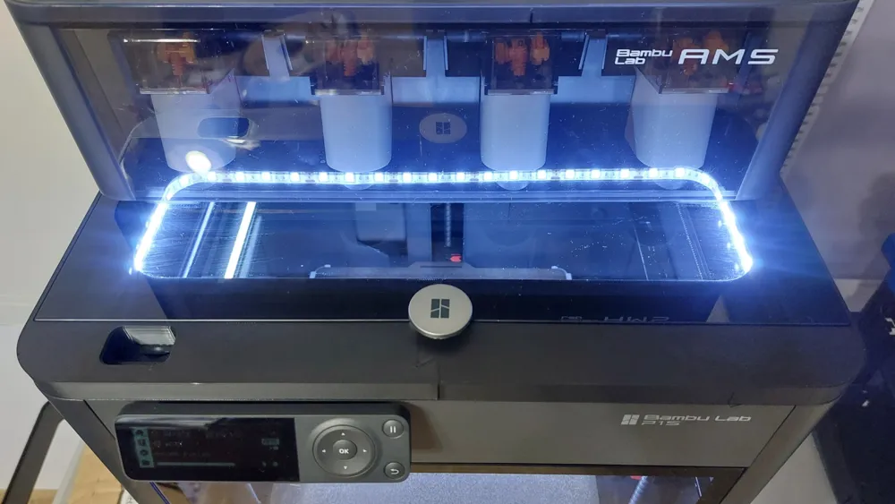 Bambu Lab P1S Simple LED Riser (Remix) Remixed by fliptoback - MakerWorld