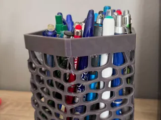 Pencil holder with magnets 4x2 