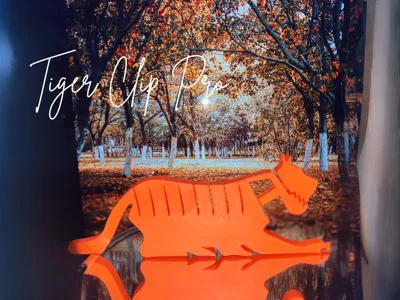 TIGER CLIP