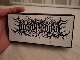 Lorna Shore lightbox