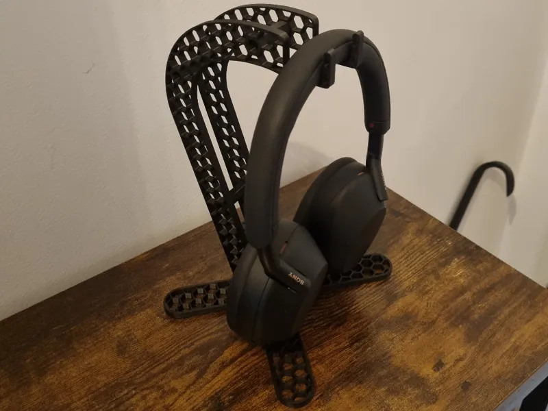 Headphone stand