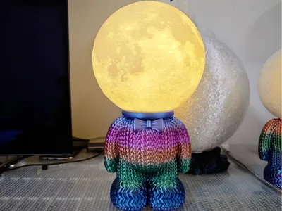 Astronaut bear base of moon lamp