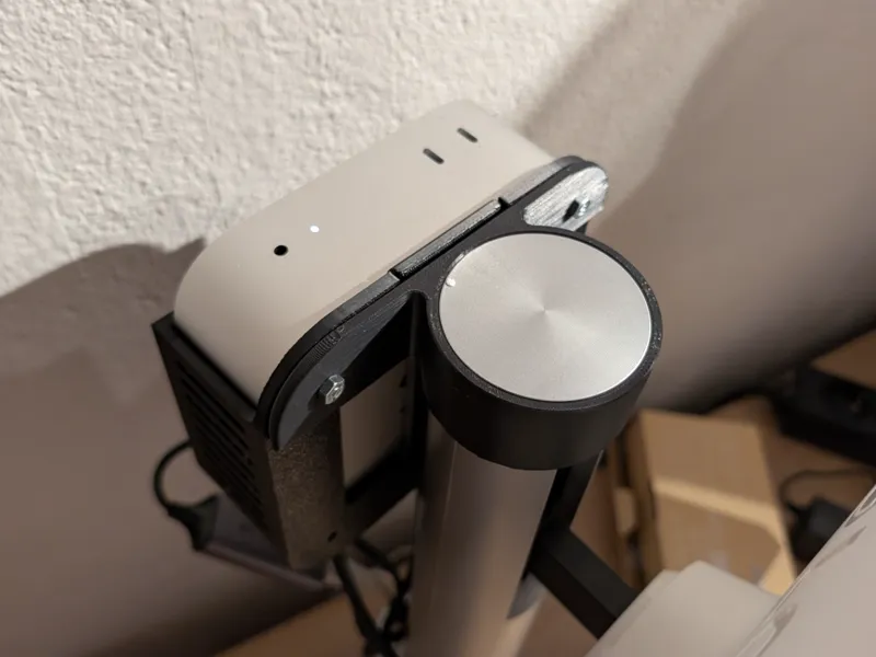Holder for the Mac Mini M4 LG-27UP650