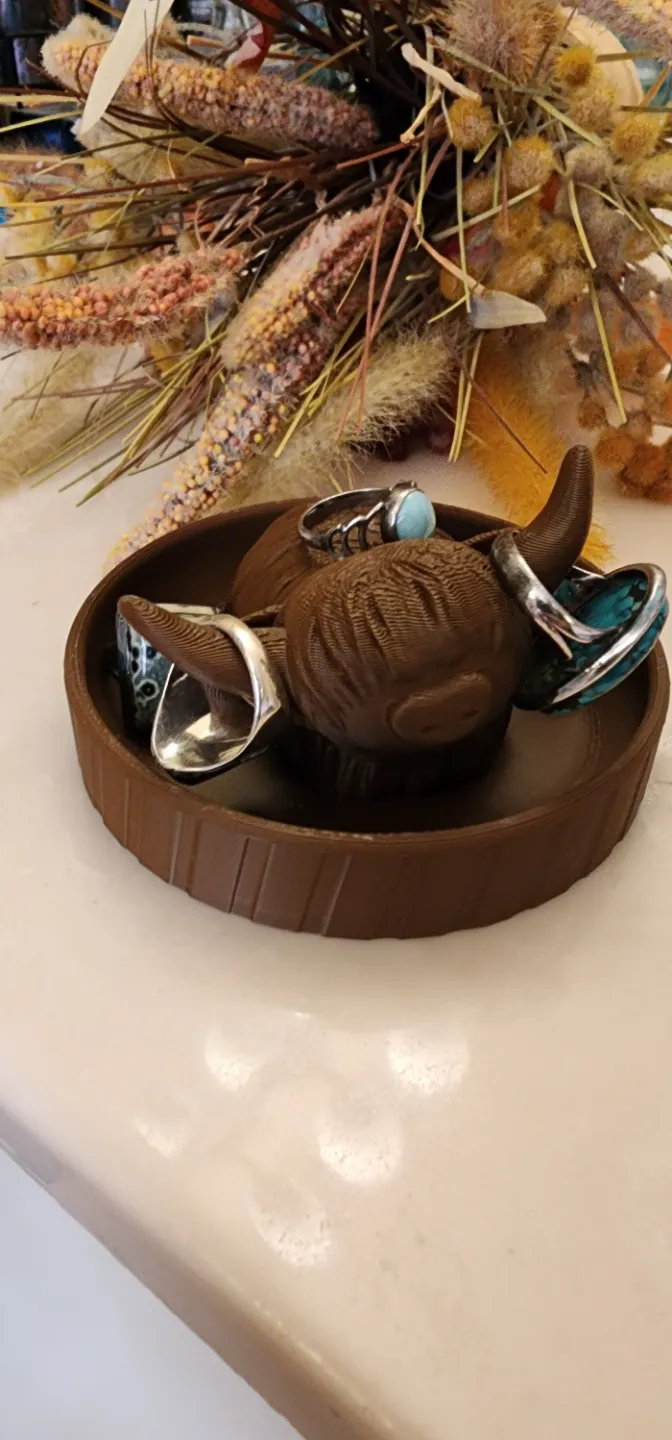Cute Highland Cow Ring Earring Holder Storage Wife view 3