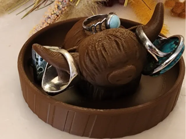 Cute Highland Cow Ring Earring Holder Storage Wife