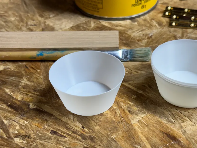 Disposable paint/epoxy cup 60ml/2oz