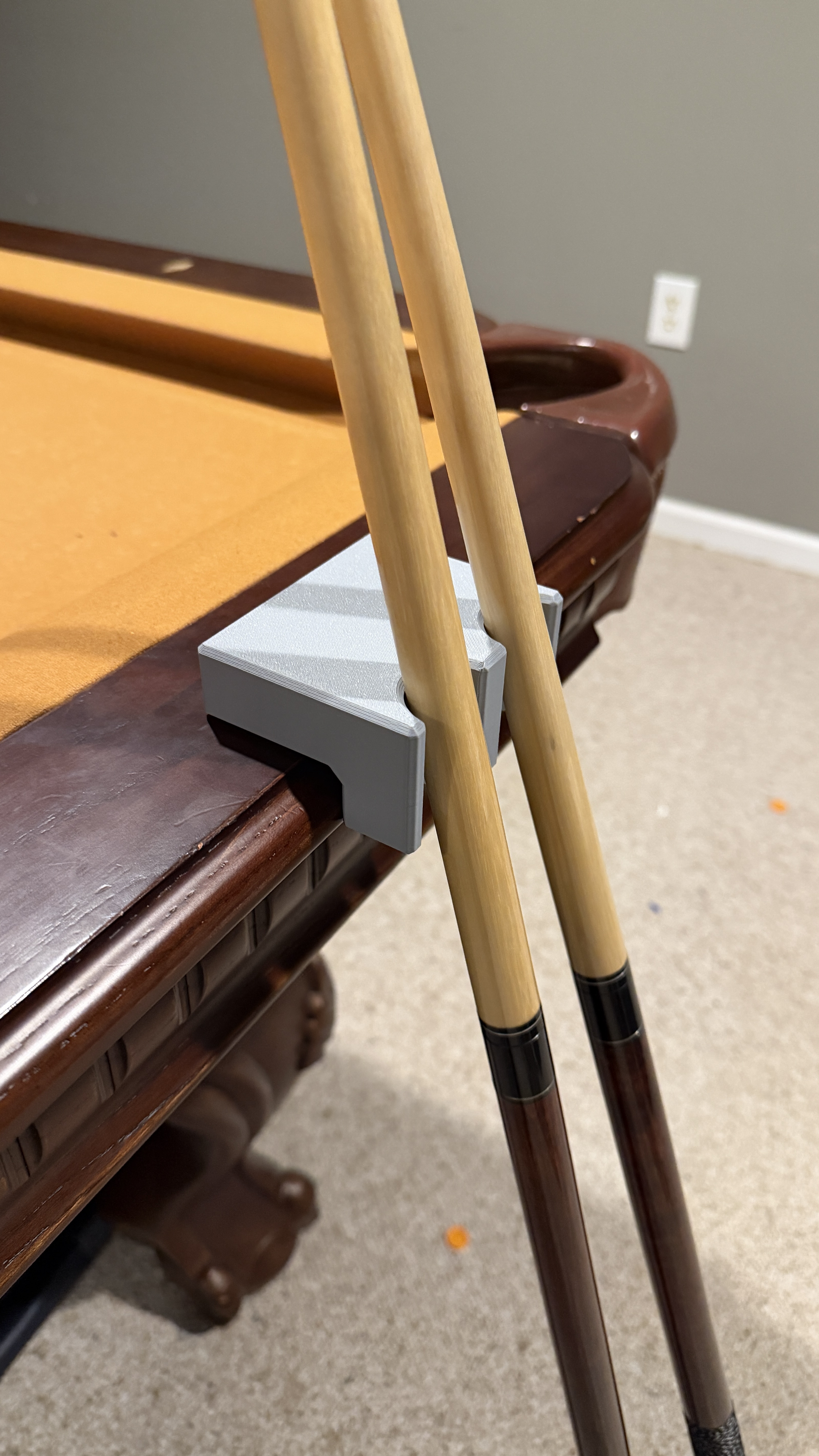 Miniatura 1 do modelo 3D Pool cue claw