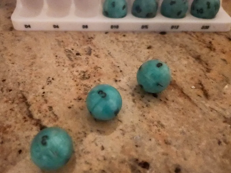 Round dice