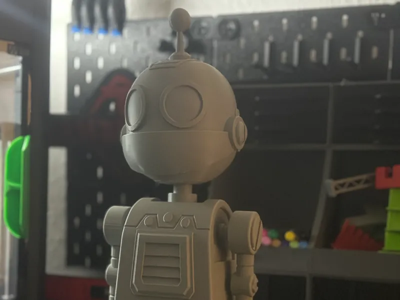 Ratchet and Clank - Clank Static Figure 1:2 Scale