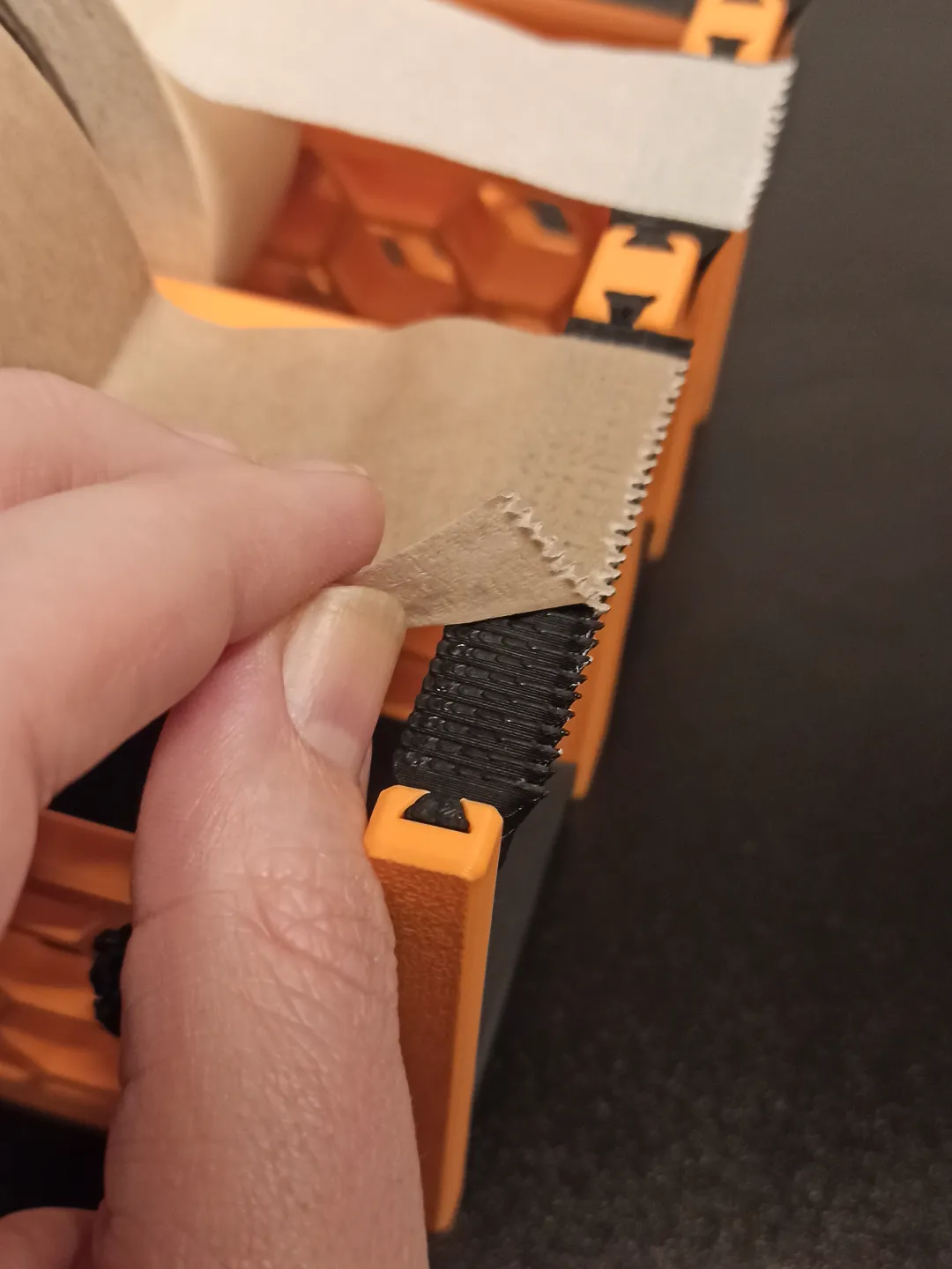 Modular Tape Dispenser, no Screws / no Tools view 2