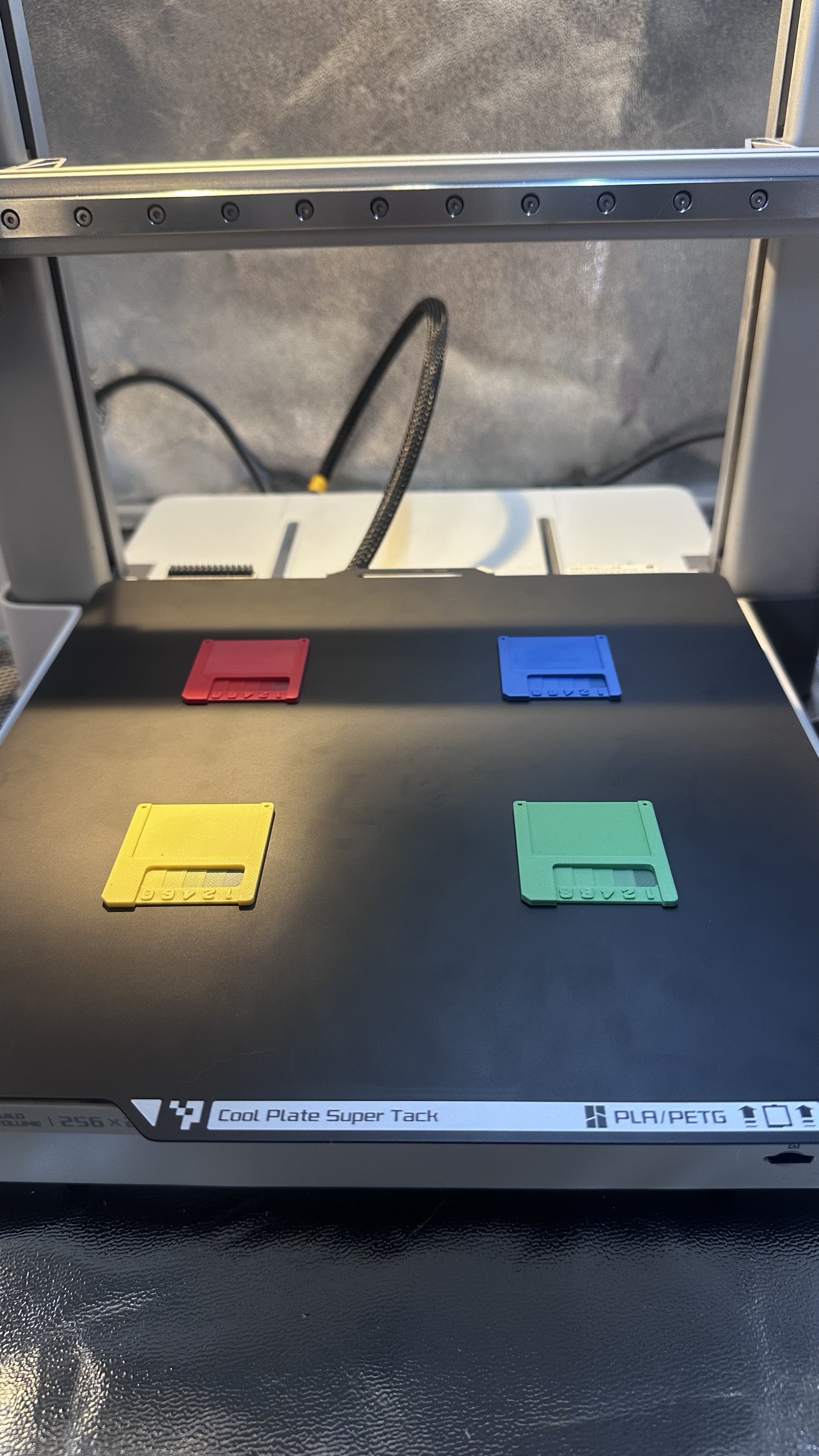 Miniatura 2 do modelo 3D Floppy Samples