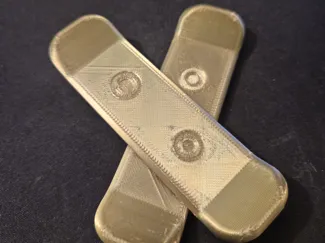 Magnetic fidget skateboard