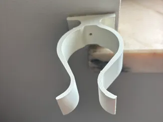 Curtain wall holder