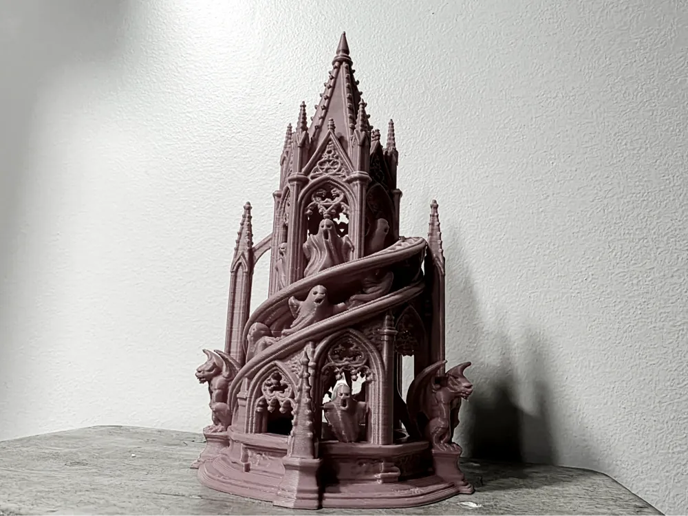 Accesorio de iluminación decorativa: Spooky Haunted Spire - Halloween Decor Series. Referencia del modelo original.