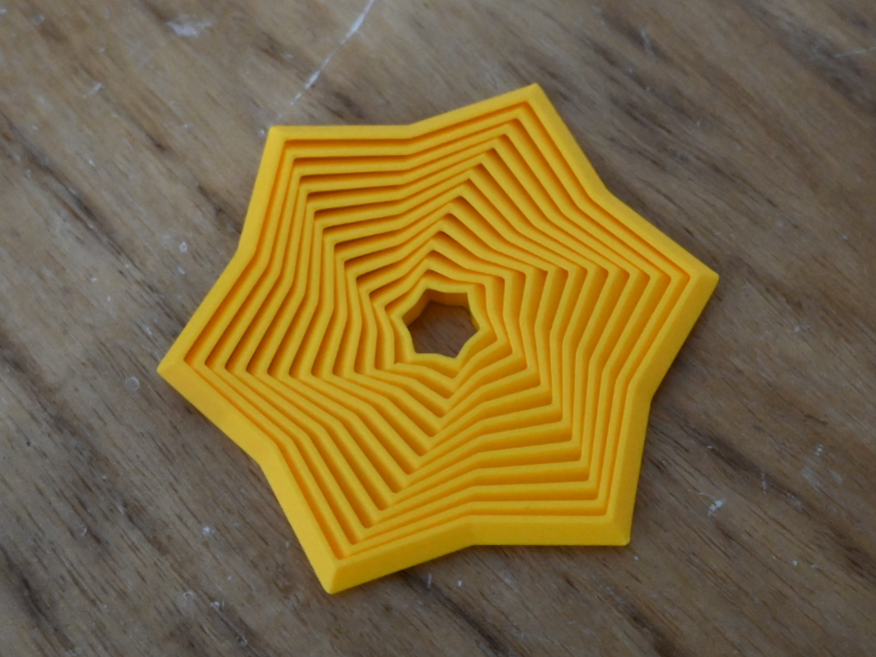 6 point star fidget swirl