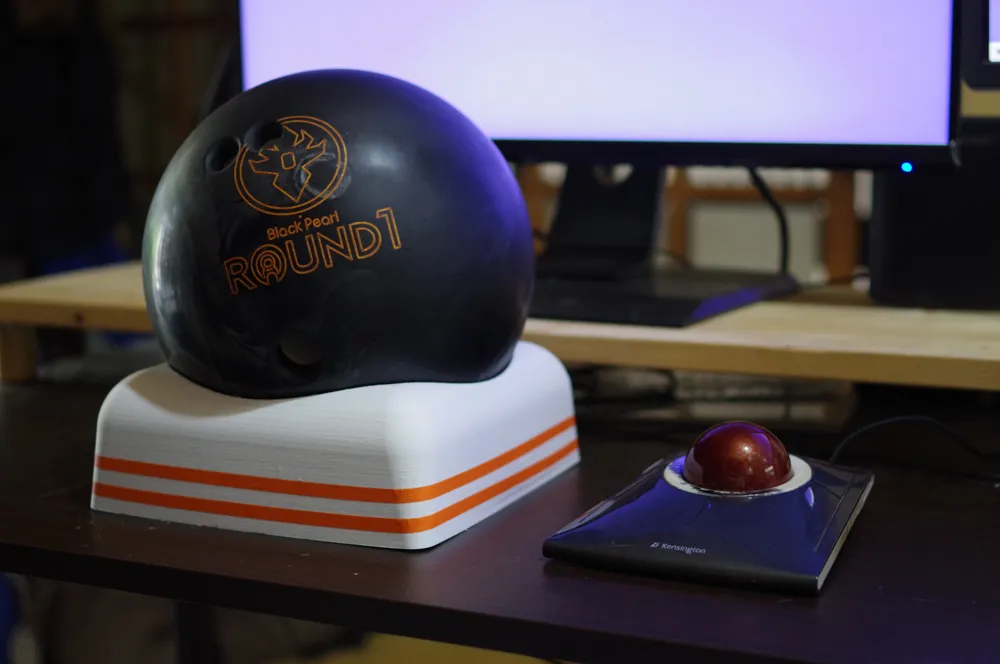 Custom Size Trackball A giant trackball base using a bowling ball by interestor/murasaki ...
