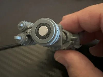 Fist magnet adapter