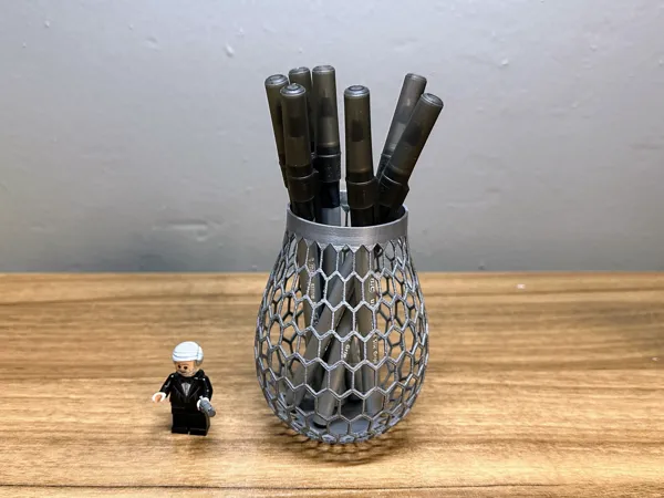 Pot à crayons hexagonal pour le bureau