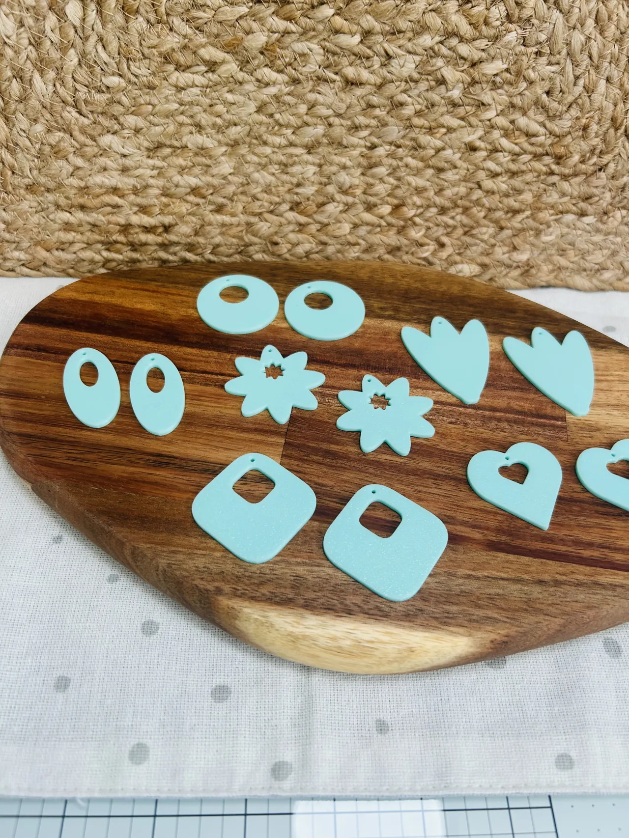 6 pack earrings view 2