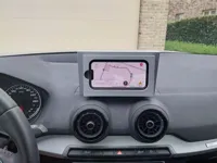 Support téléphone pour tableau de bord Audi Q2 — photo 2