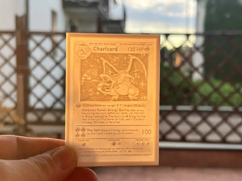 Carta Pokemon Charizard Prima Edizione (ITA / ENG)