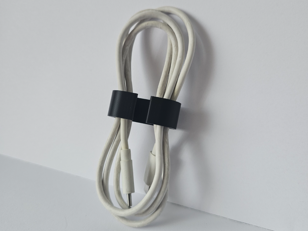 Cable Organizer-Cable Clip V2 {Very Fast Print}