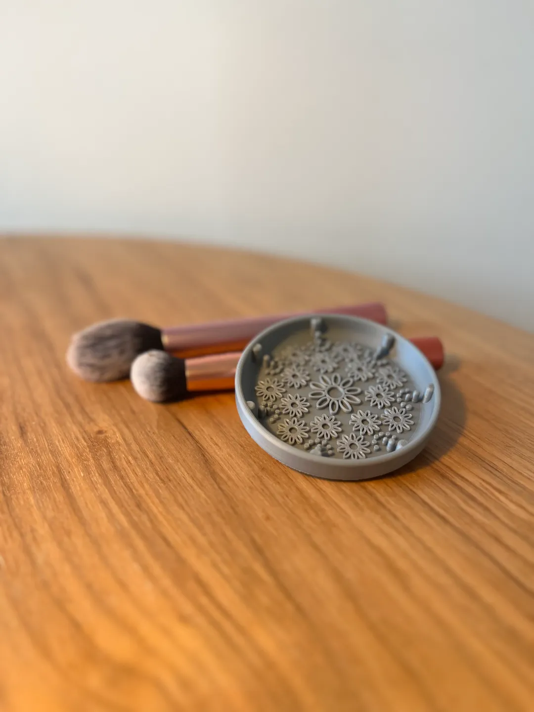 Makeup Brush Cleaner view 3