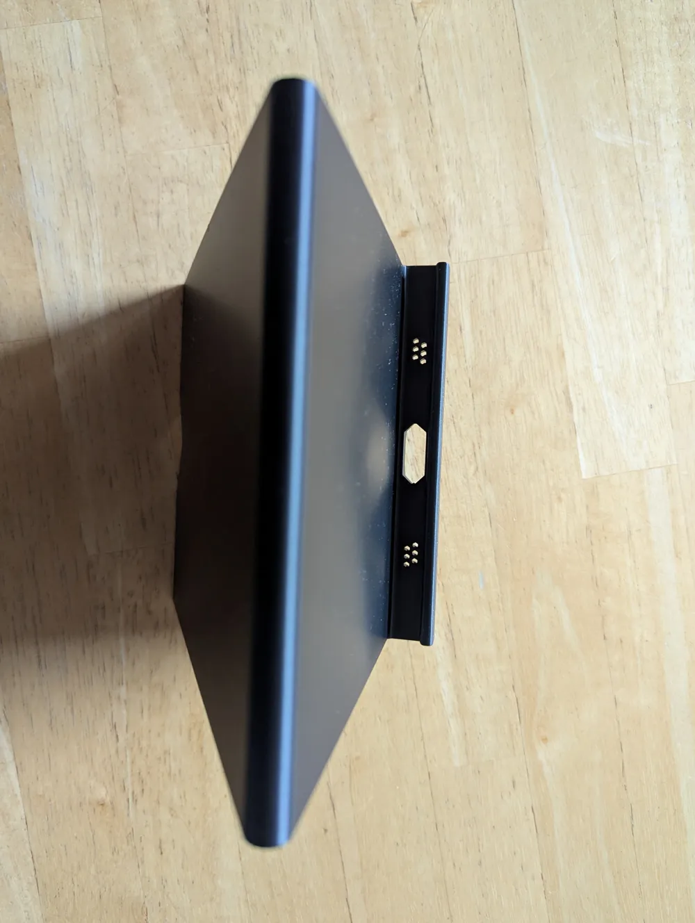 Solid Tablet Ipad Ebook Design Stand - Free 3D Print Model - MakerWorld