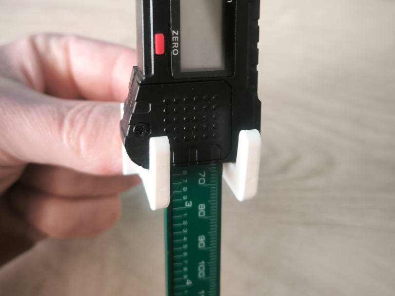 Skadis simple caliper support