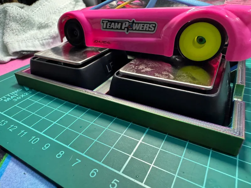 1:28 Scale Mini Z SkyRC Corner Weight Scale Holder