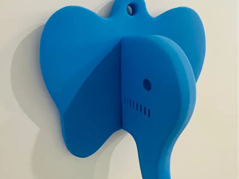Elefante para colgar abrigos