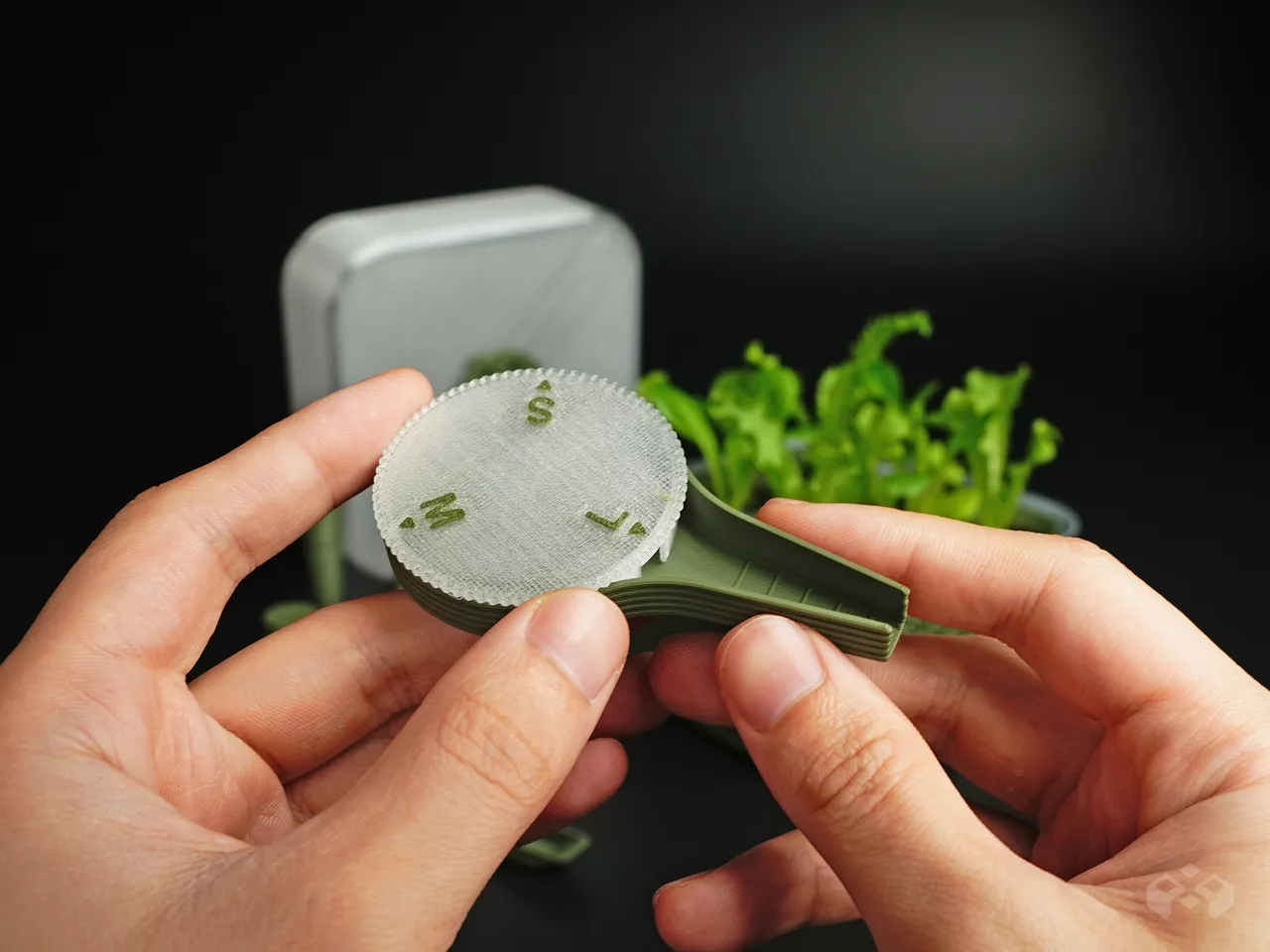Self Watering Seed Starter with Modular Grow Kit view 4