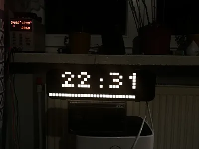 Lovely pixelscreen 8x32  WS2812B ESP32 WLED AWTRIX