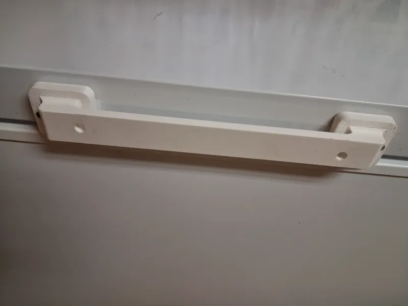 Deep freezer handle
