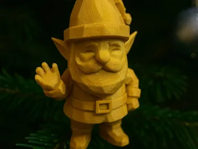 Low-Poly Santa Claus Ornament