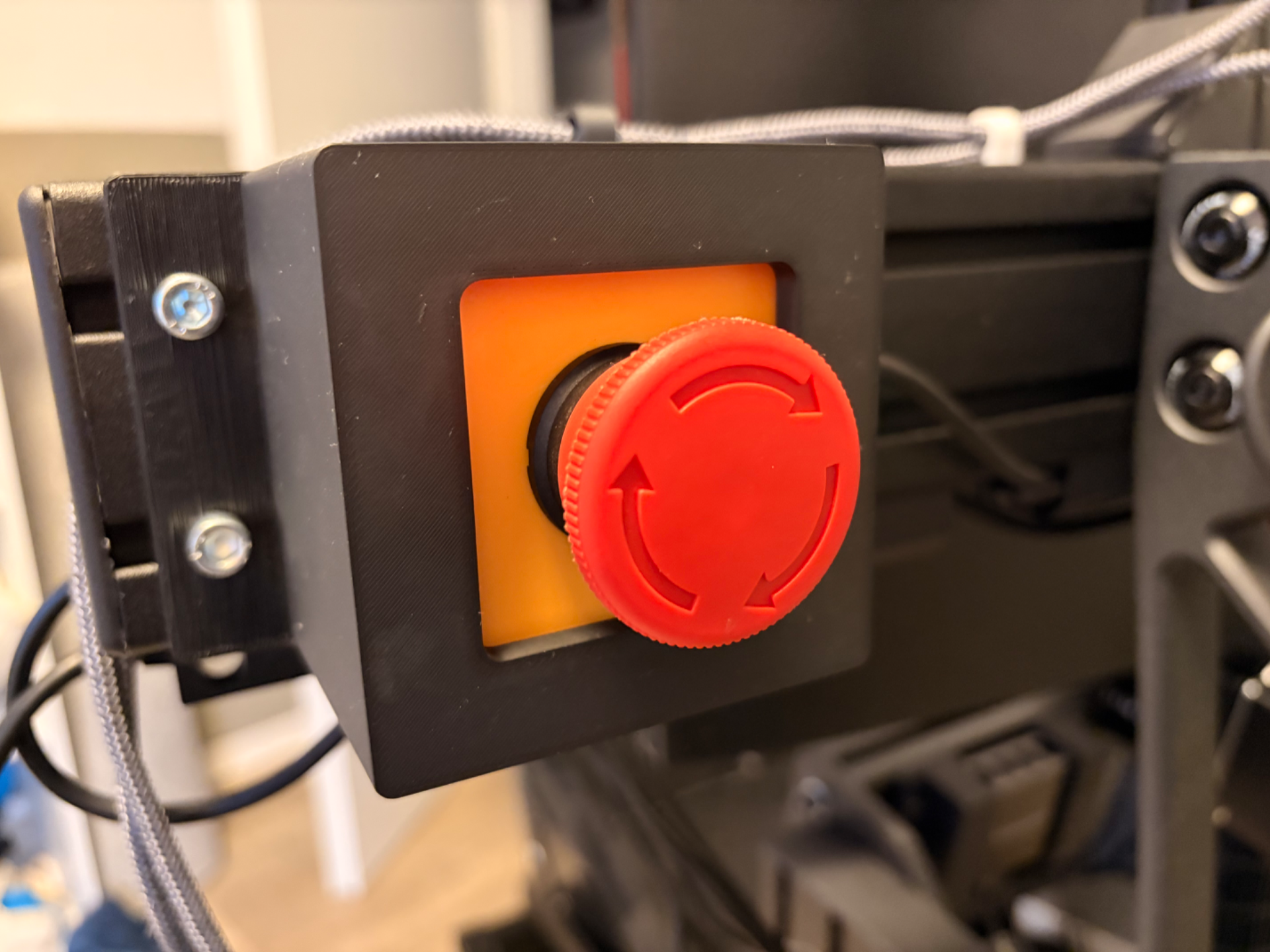 Simucube 2 Sport / Pro Emergency Button Mount V2